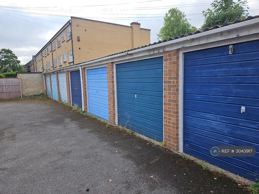 In The Ray, Maidenhead, SL6 - View 4