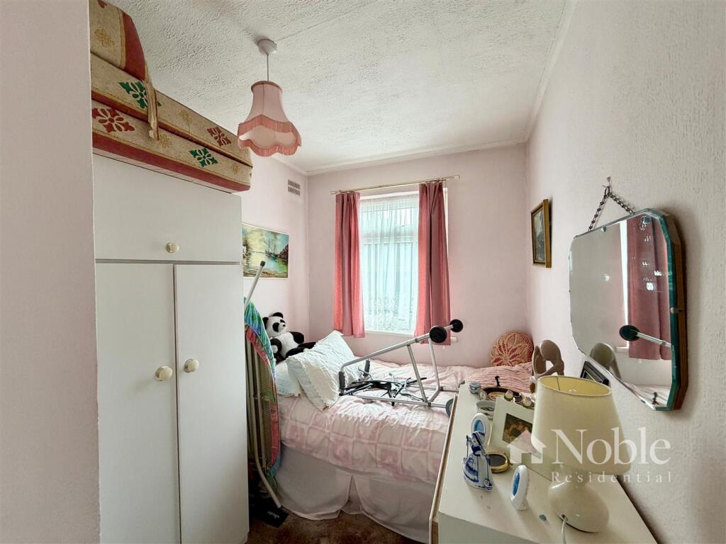 House in London - View 2