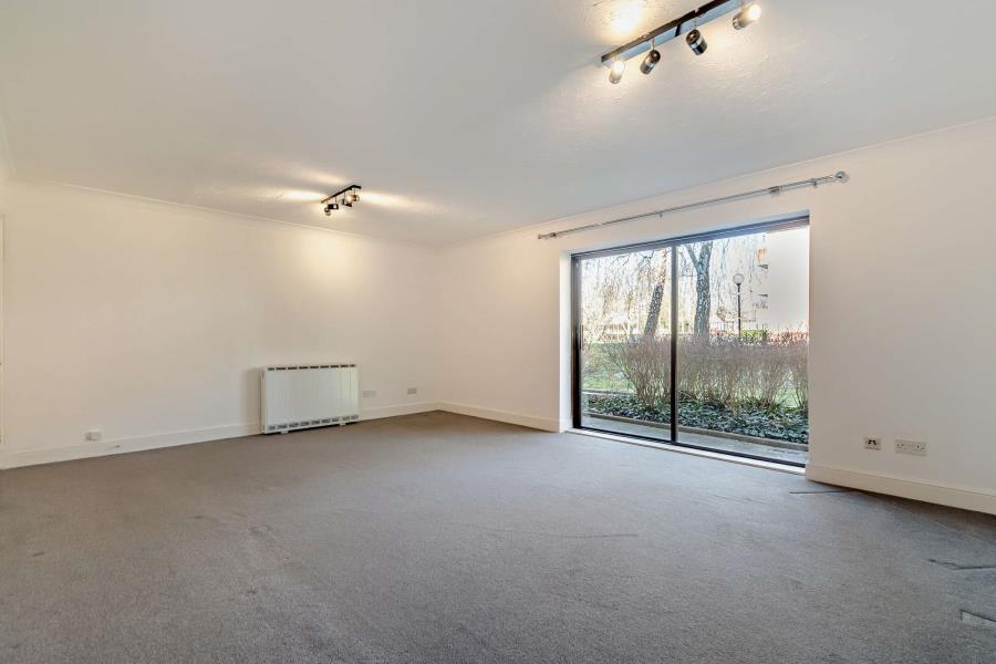 Apartment in London - View 3