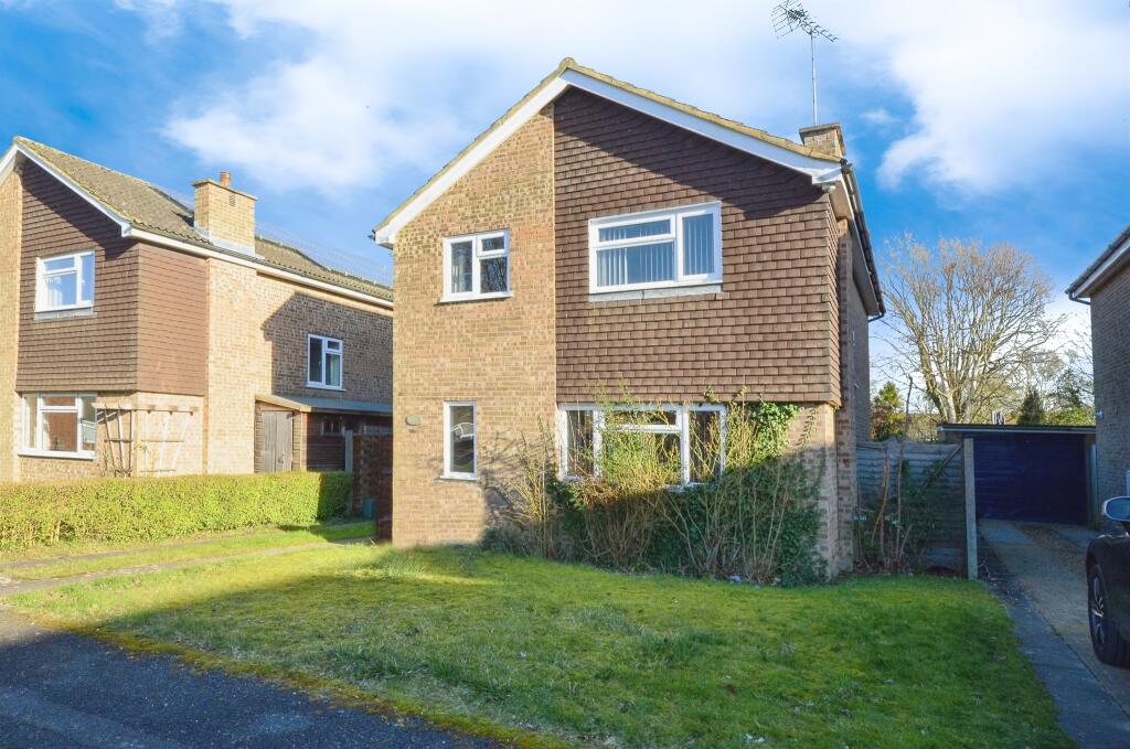 Main image of property: Aldwickbury Crescent, Harpenden