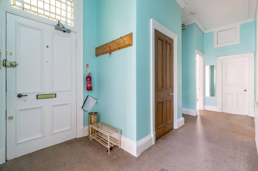 Apartment in Edinburgh, Marchmont - View 4