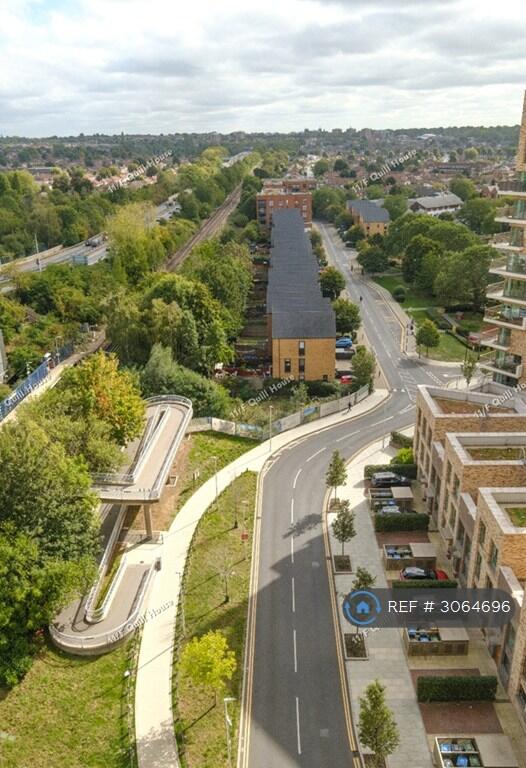 Apartment in London - More