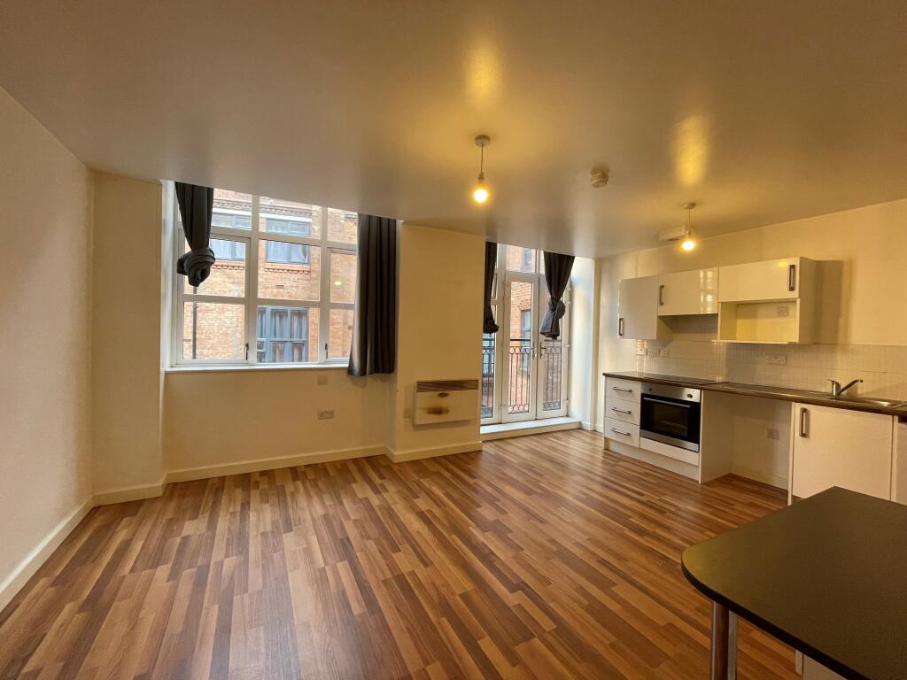 Main image of property: Clyde Court, Leicester, LE1 2AW