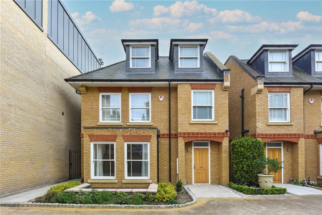 Main image of property: Gunnersbury Mews, London, W4