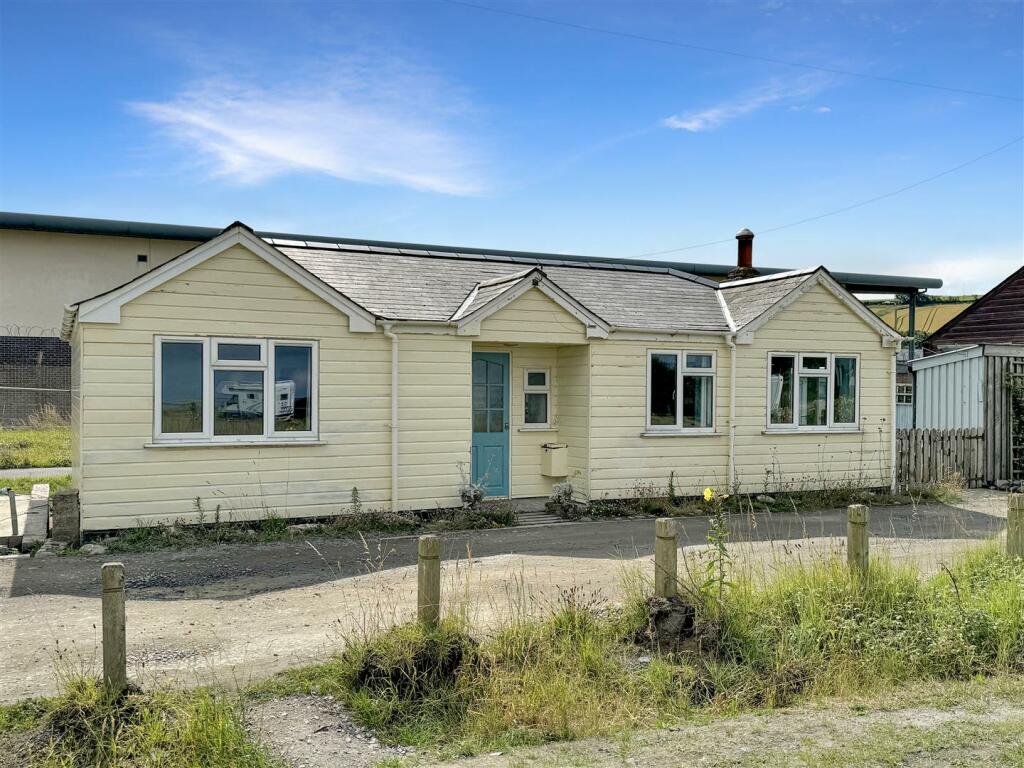 Main image of property: Sandhills, Instow