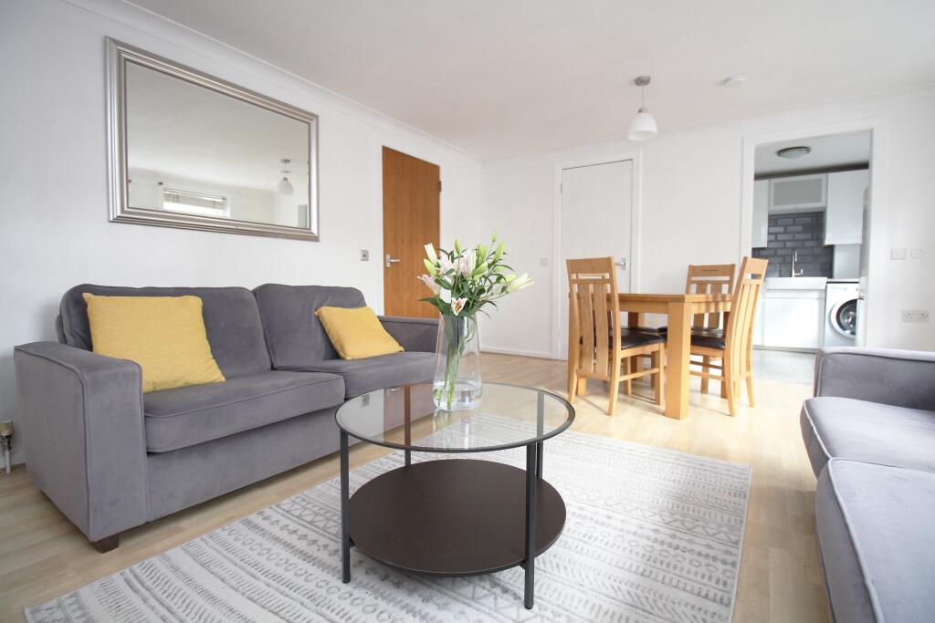 Apartment in Glasgow - View 4