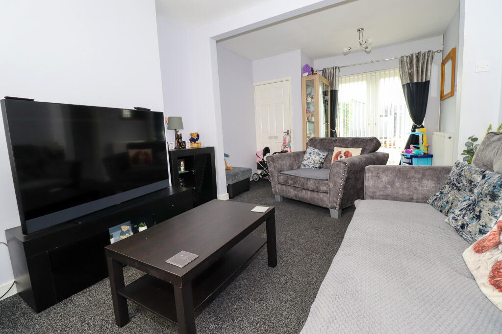Ferrars Avenue, Eynesbury, St. Neots, Cambridgeshire photo 3