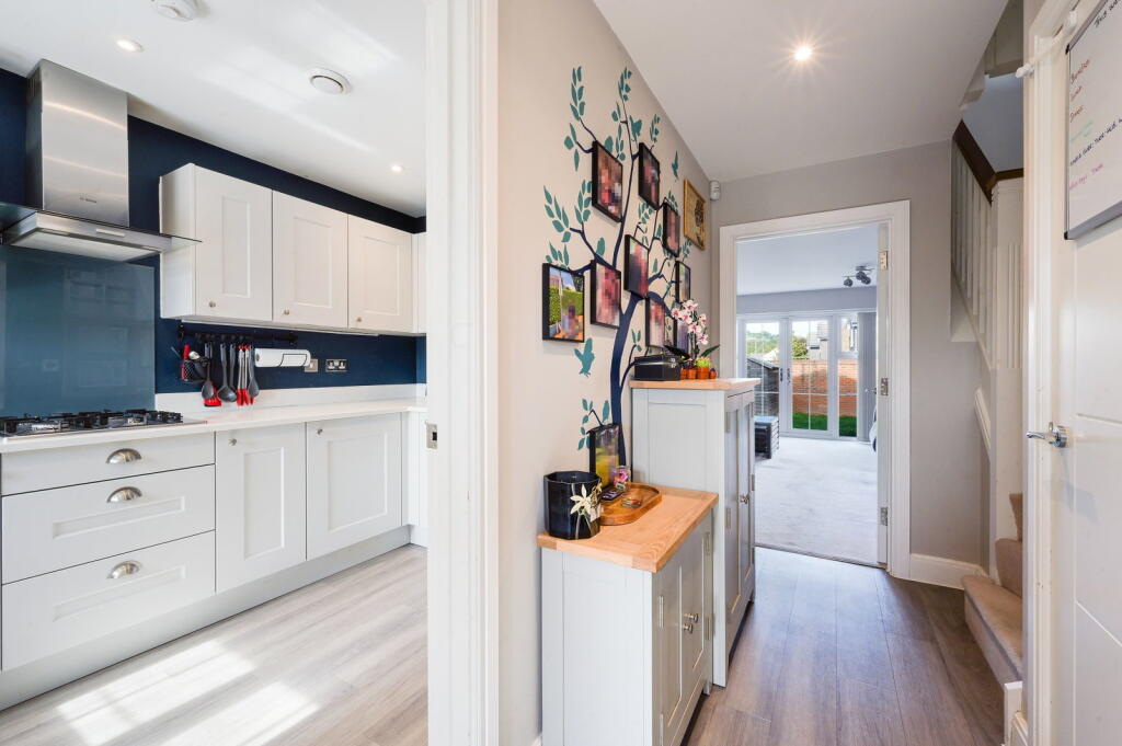 House in Redhill - View 2