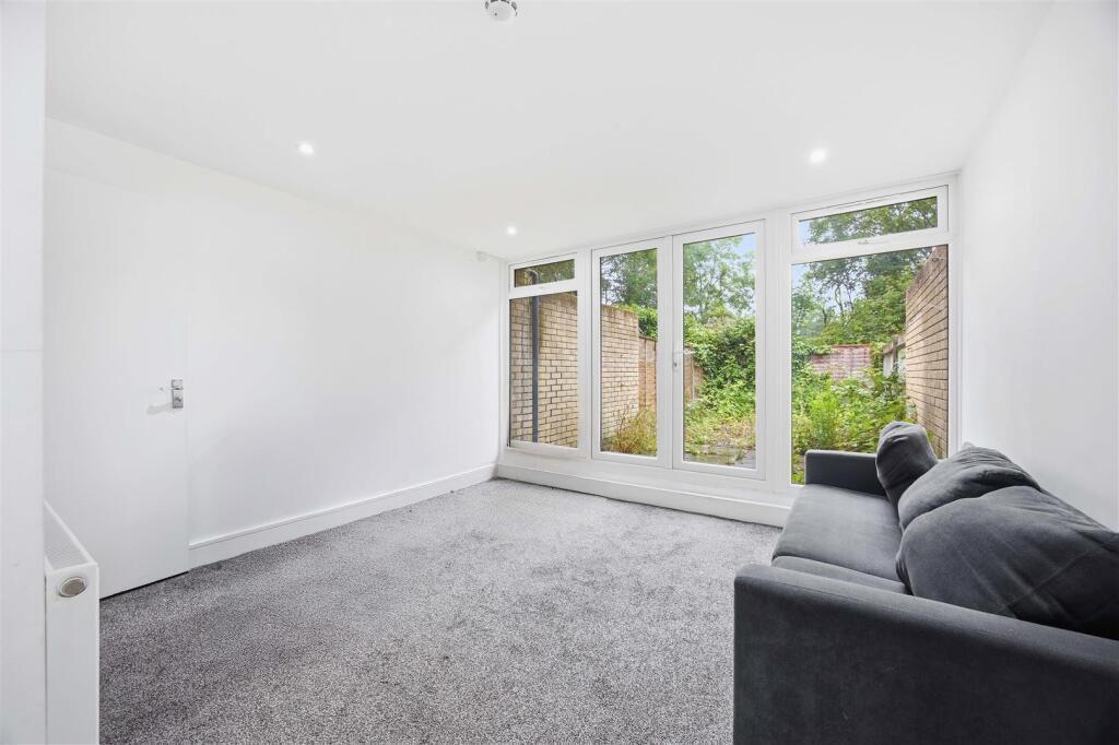 House in Southall - View 2