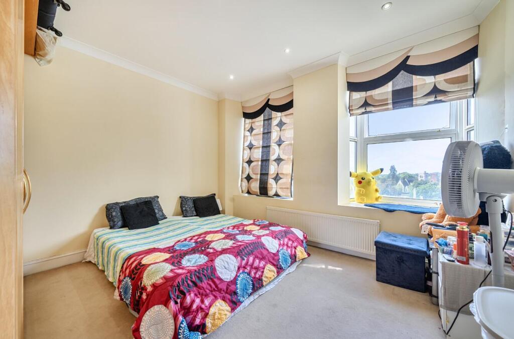 Apartment in Harrow - View 4