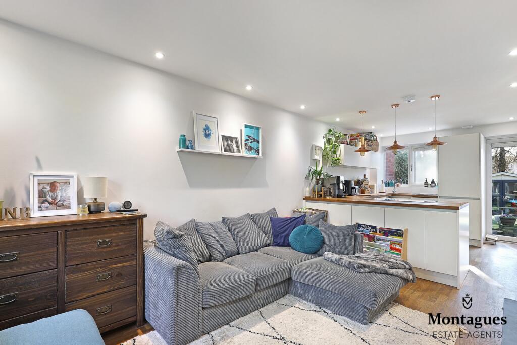 House in Chelmsford - View 2