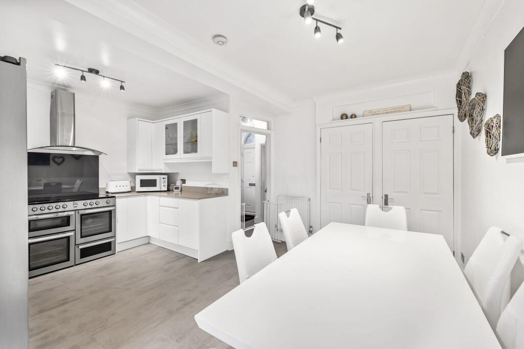 House in Tonbridge - View 3