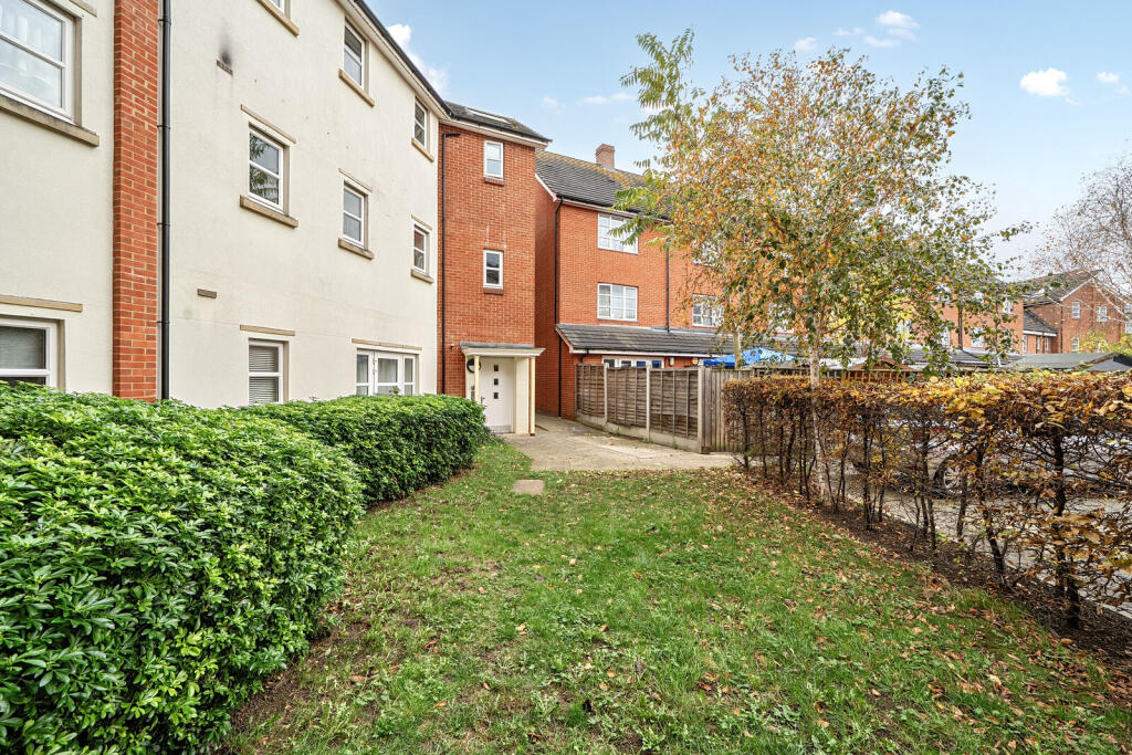 Apartment in London - More