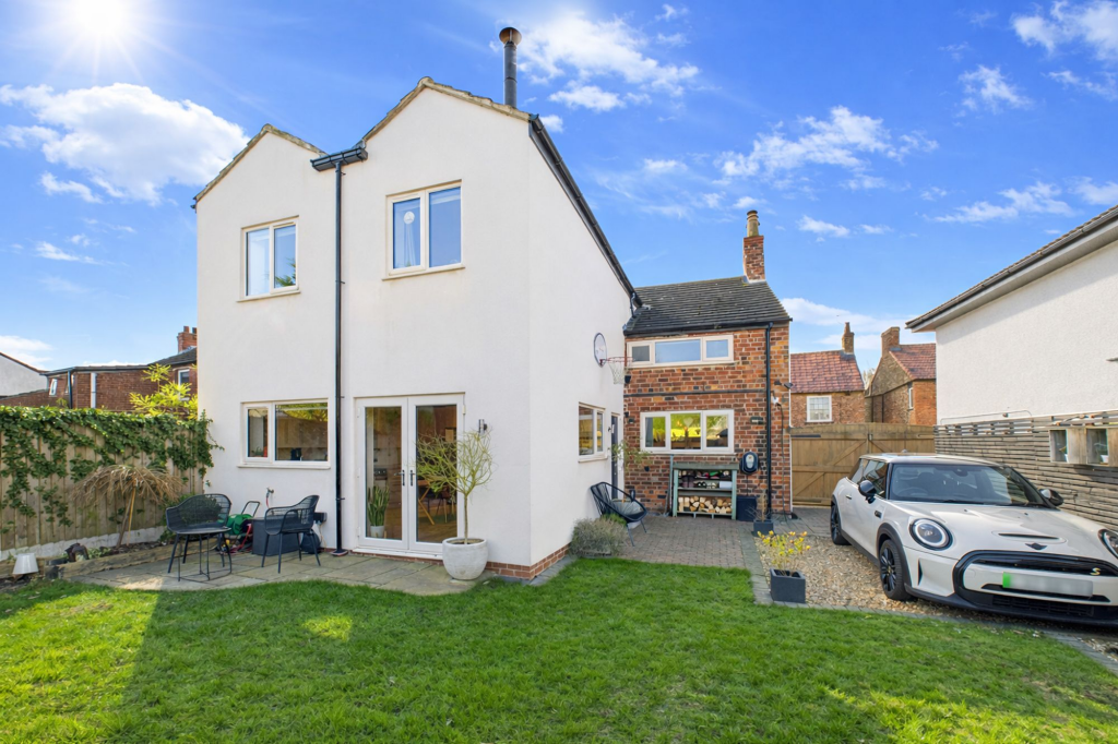 4-bed detached on Main Street, Bubwith, YO8, £450,000