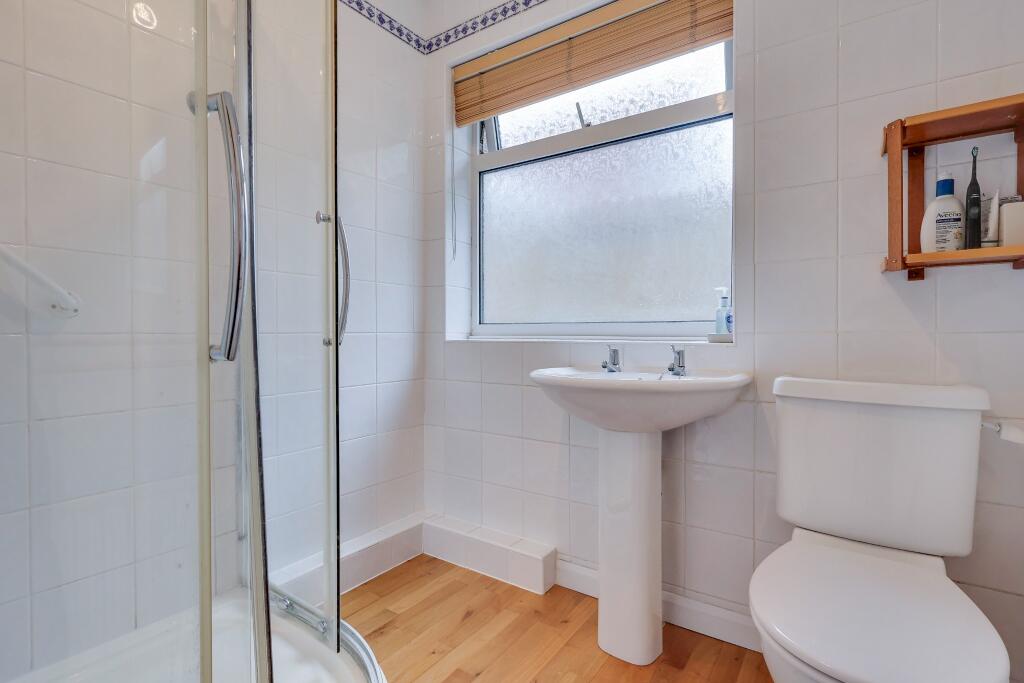 House in Southampton - More