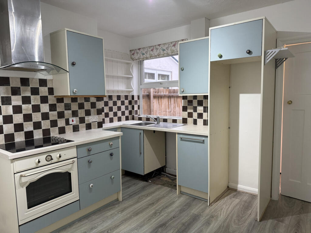 House in Hinckley and Bosworth, Lash Hill, Hinckley - View 3