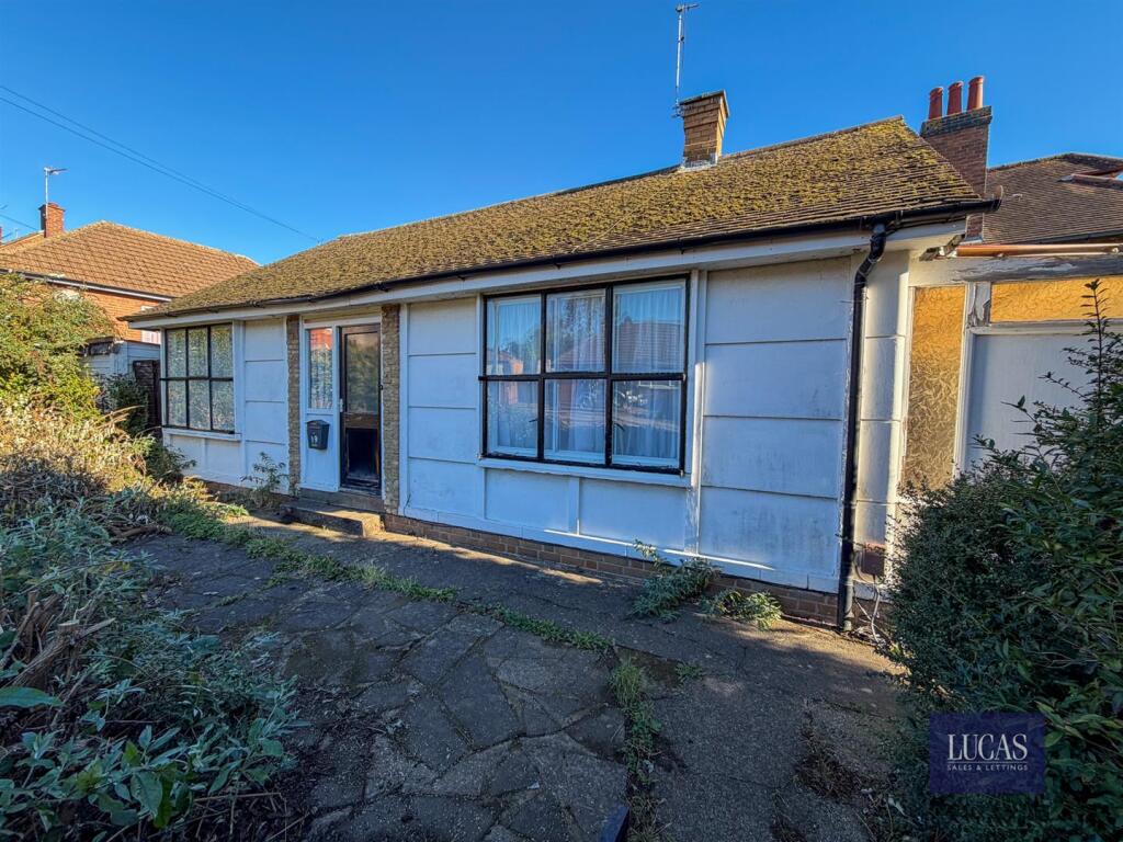 Main image of property: Seagrave Street