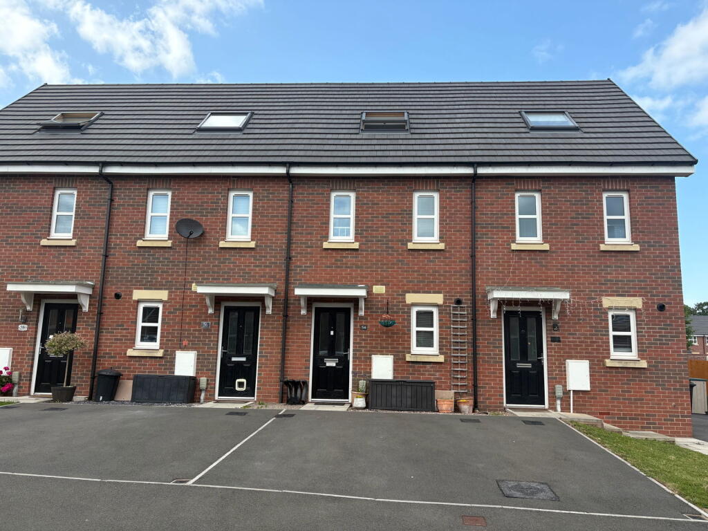 Main image of property: 54 Maindiff Drive, Abergavenny, Monmouthshire, NP7 6PX