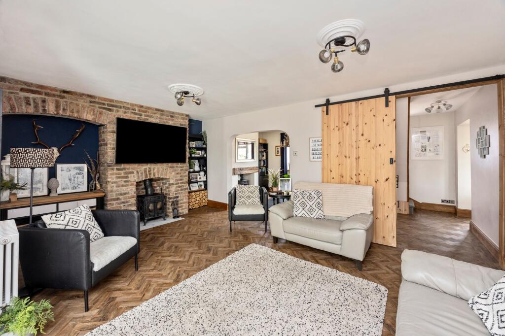 House in Redhill - View 5