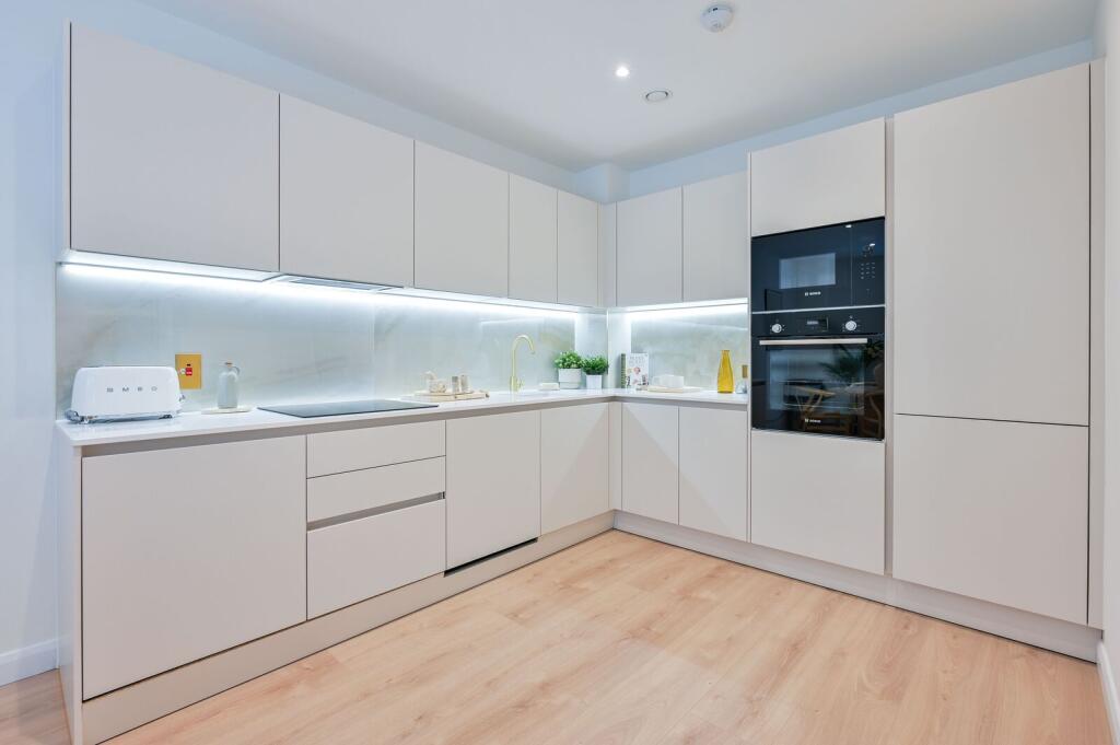 Apartment in London - View 2