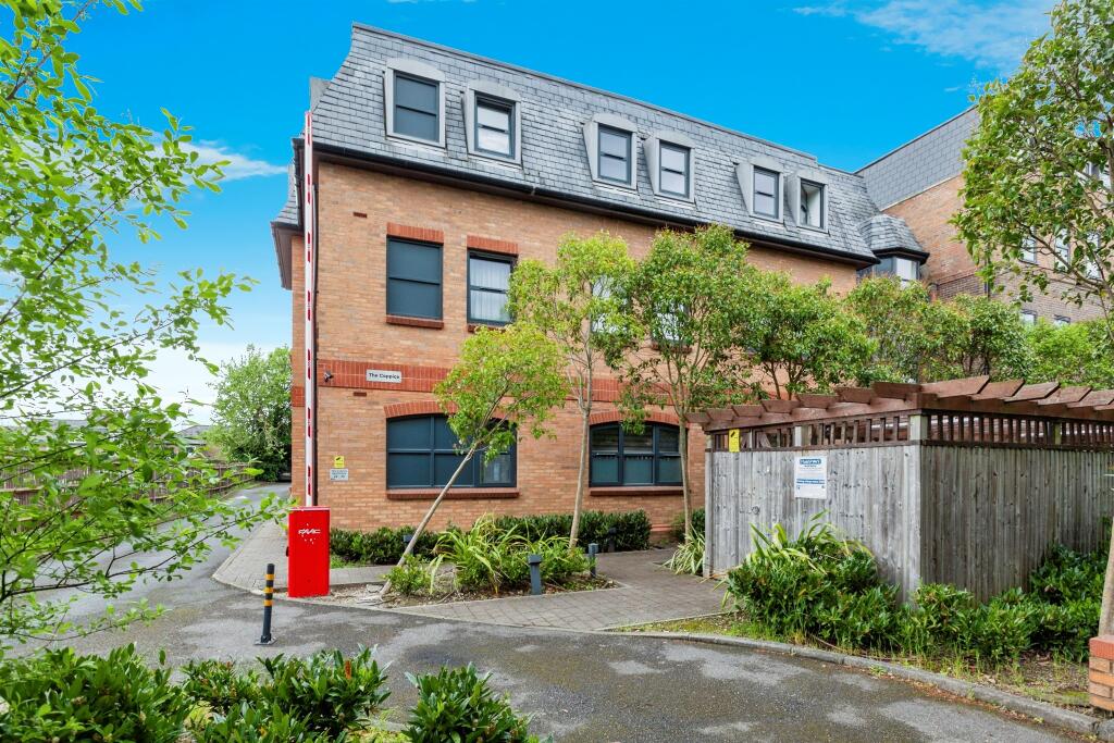 Main image of property: The Grove, Slough