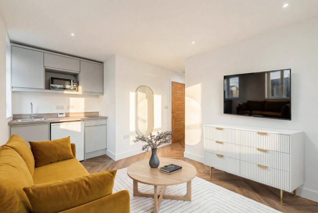 Main image of property: Ellesmere Road, 
Turnham Green, W4