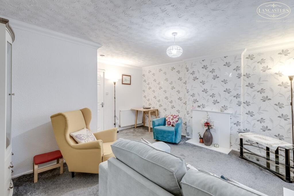 Yarrow Grove, Horwich, Bolton, BL6 photo 2