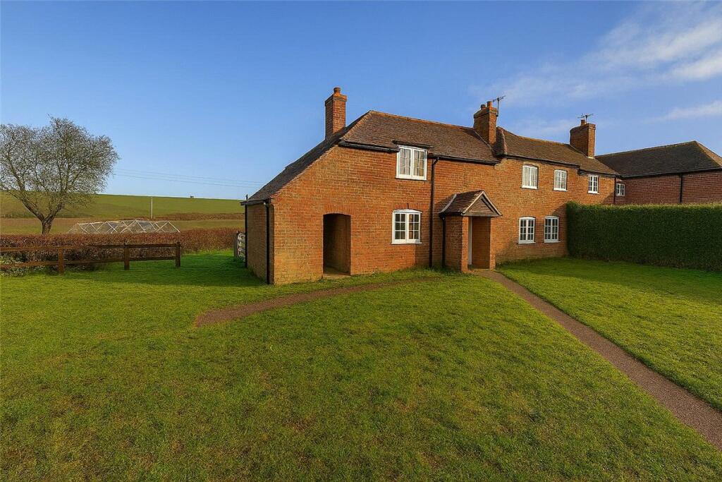 Main image of property: Lower Woodcott, Whitchurch, Hampshire, RG28