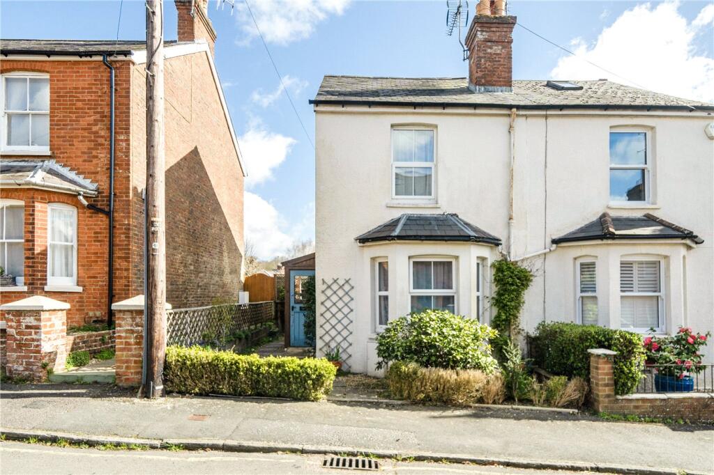 Main image of property: Wykeham Road, Farnham, Surrey, GU9