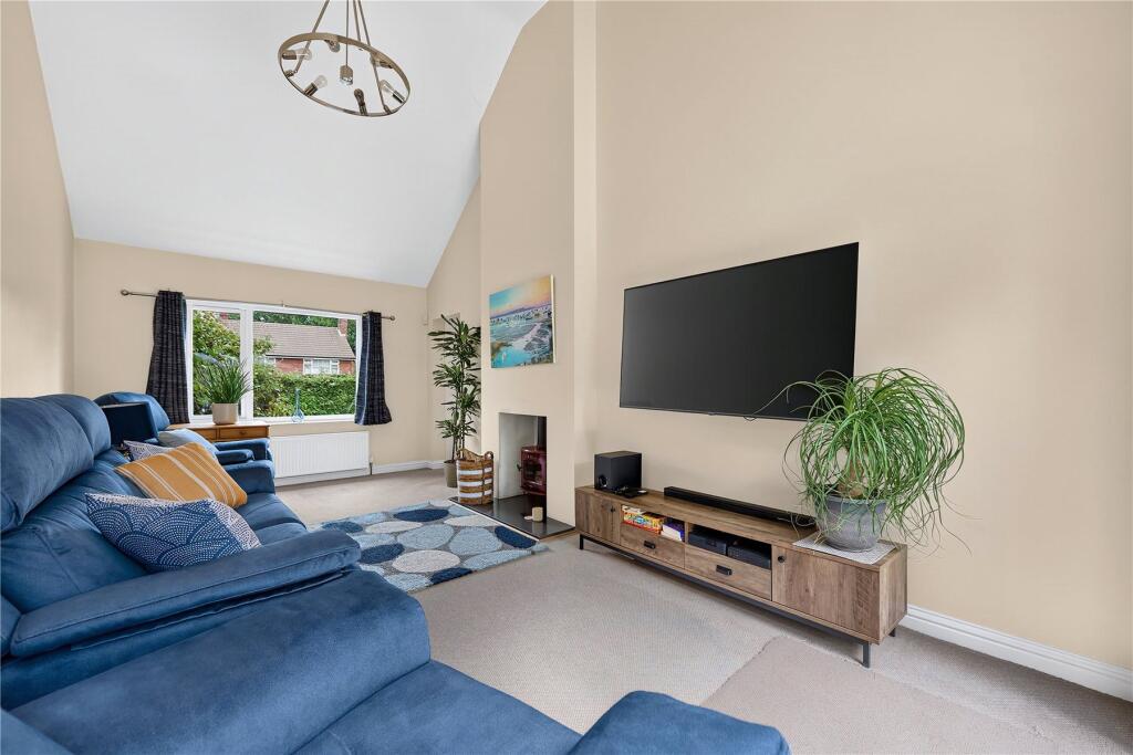 House in Woking, Surrey - More