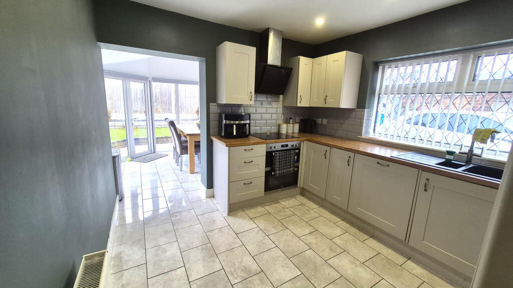 House in Aston, Aston Park, Hawarden - View 5