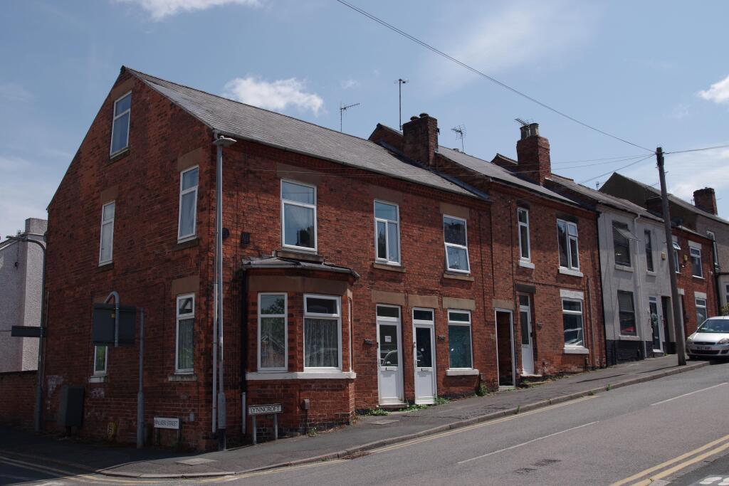146, 148 & 150 Lynncroft, Eastwood, Nottingham, Nottinghamshire, NG16 - View 3
