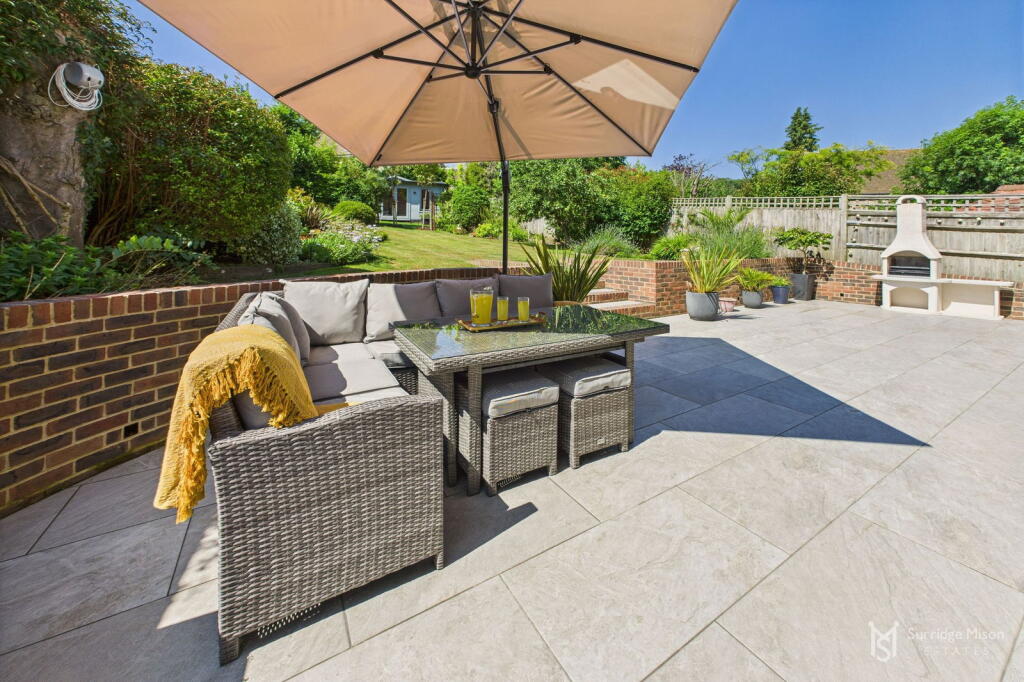Upper Wish Hill, Willingdon Village, Eastbourne, BN20 - View 3