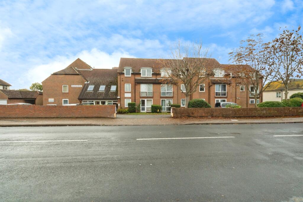 1-bed house on Sutton Road, SEAFORD, £100,000