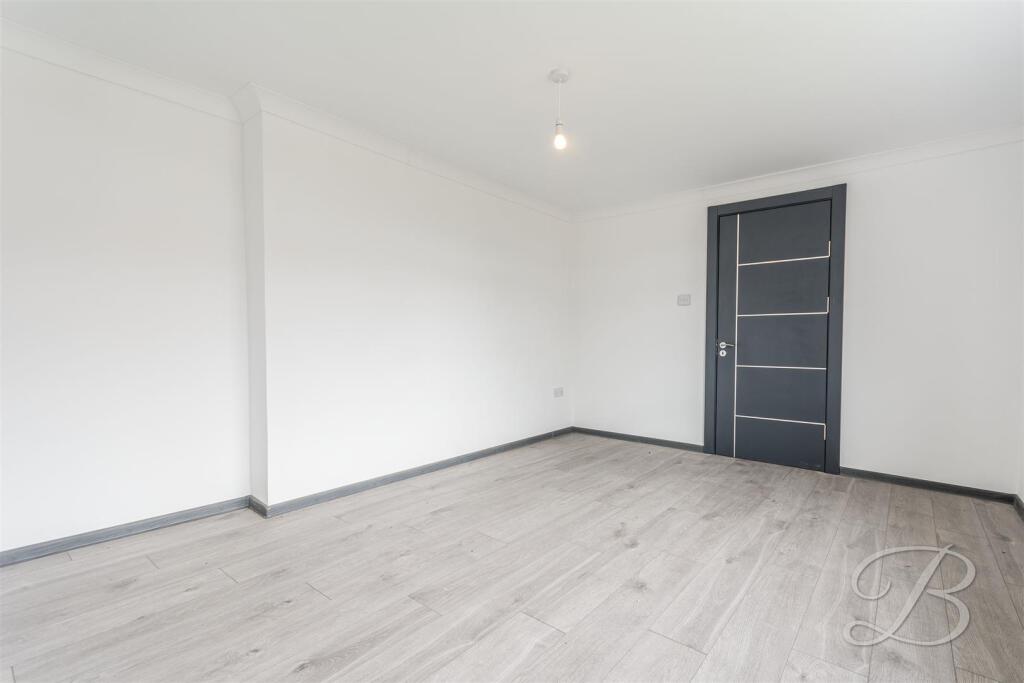 Armstrong Road, Mansfield - More