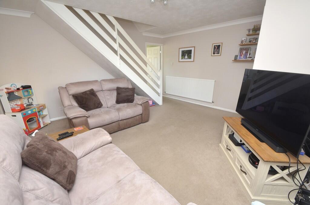 Brightwell Close, Felixstowe photo 2
