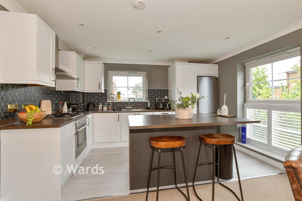 Apartment in Canterbury - View 4