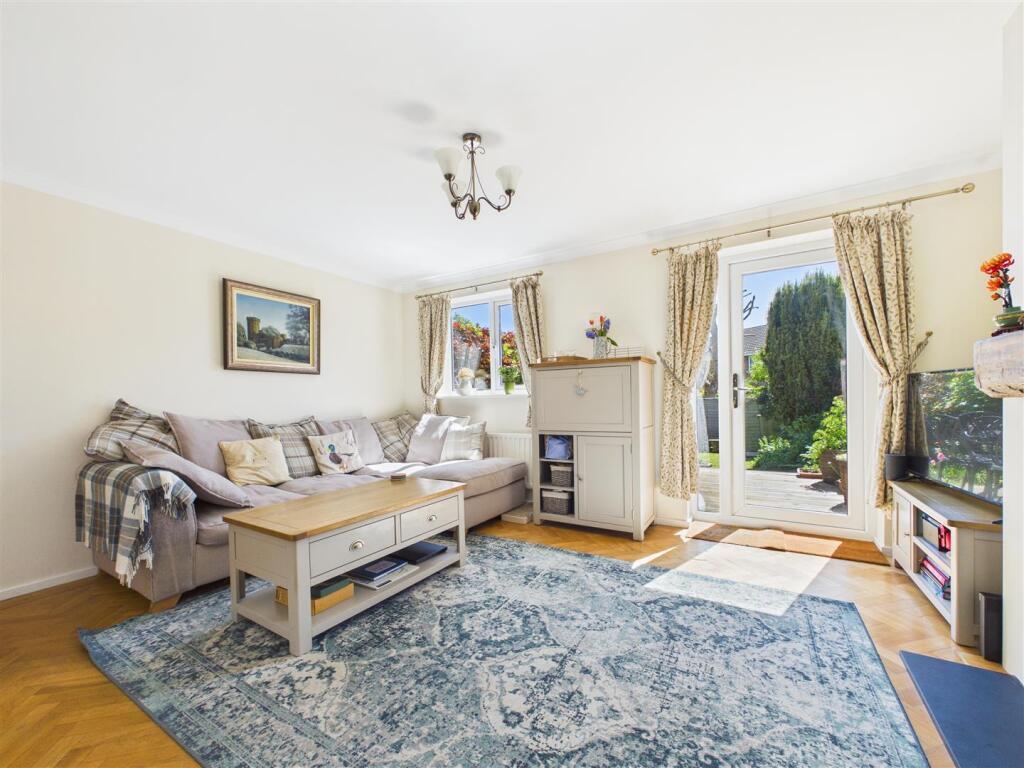 Heron Lane, Stratford-Upon-Avon photo 4