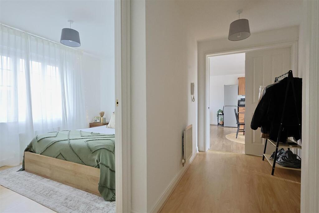 Apartment in North Tyneside, Benton - View 5