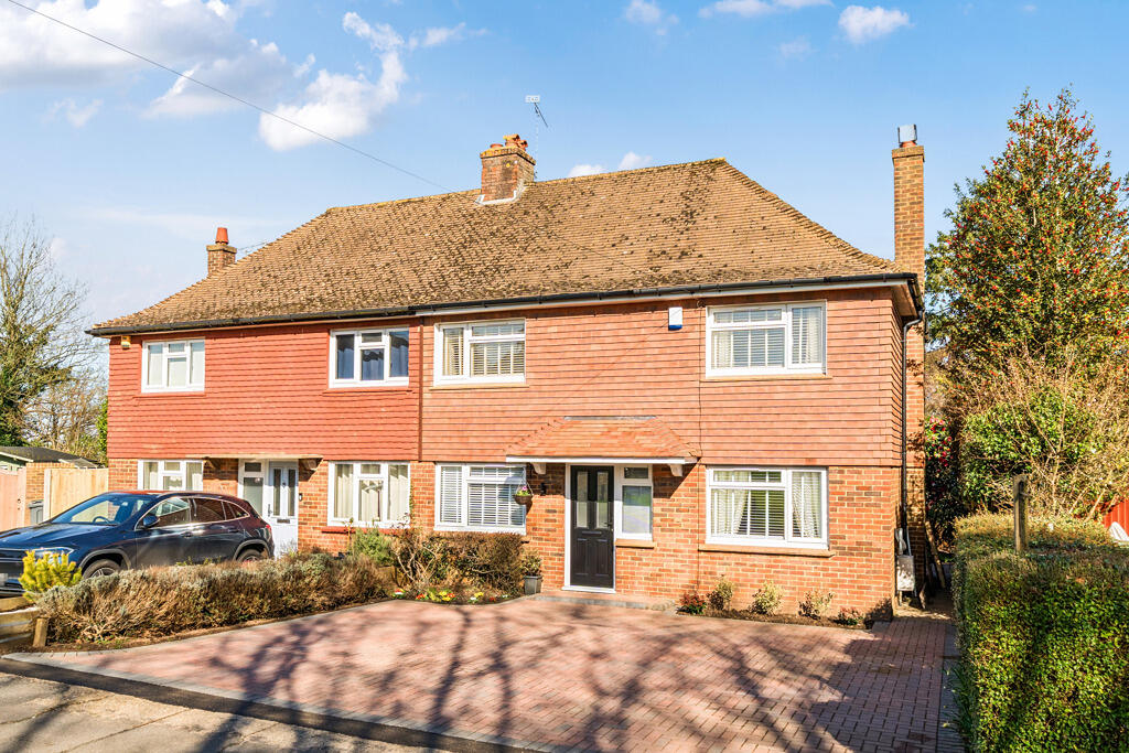 Main image of property: Herts Crescent, Loose, Maidstone, Kent, ME15 0AX