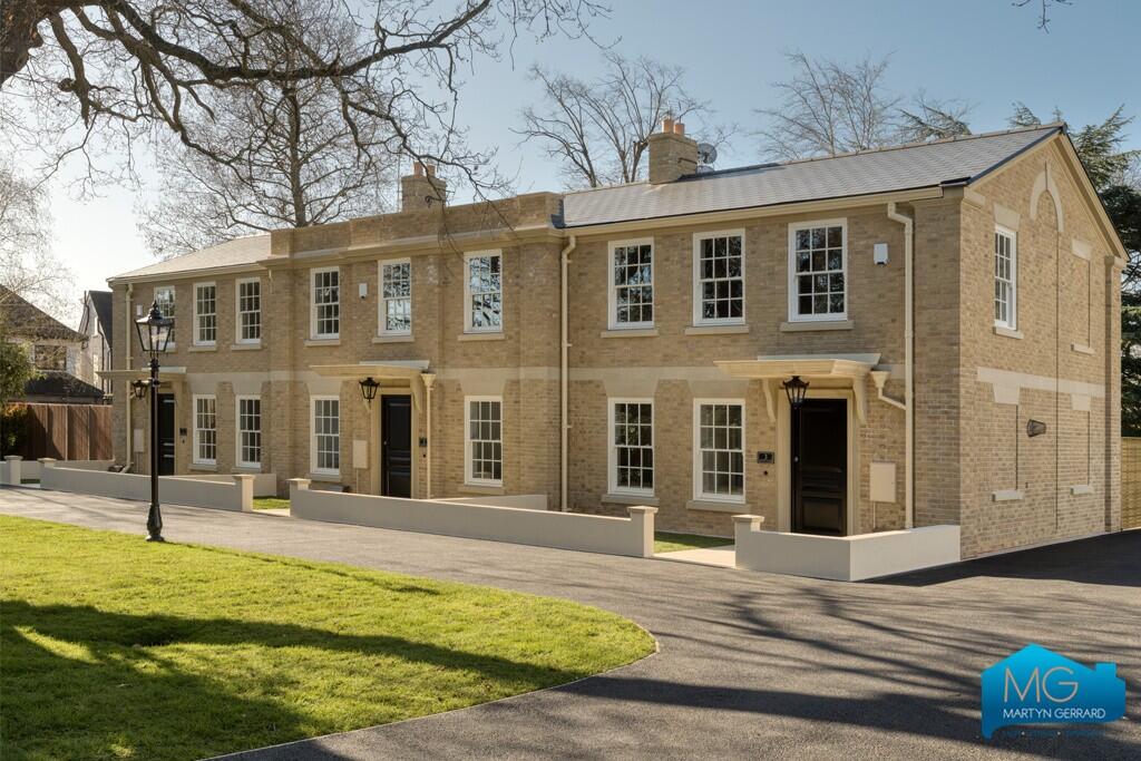 Main image of property: Lipton Close, London, N14
