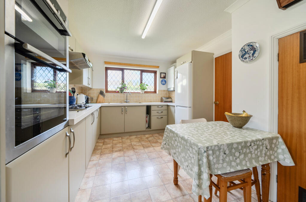 5, Dunns Close, Wedmore, BS28 photo 4