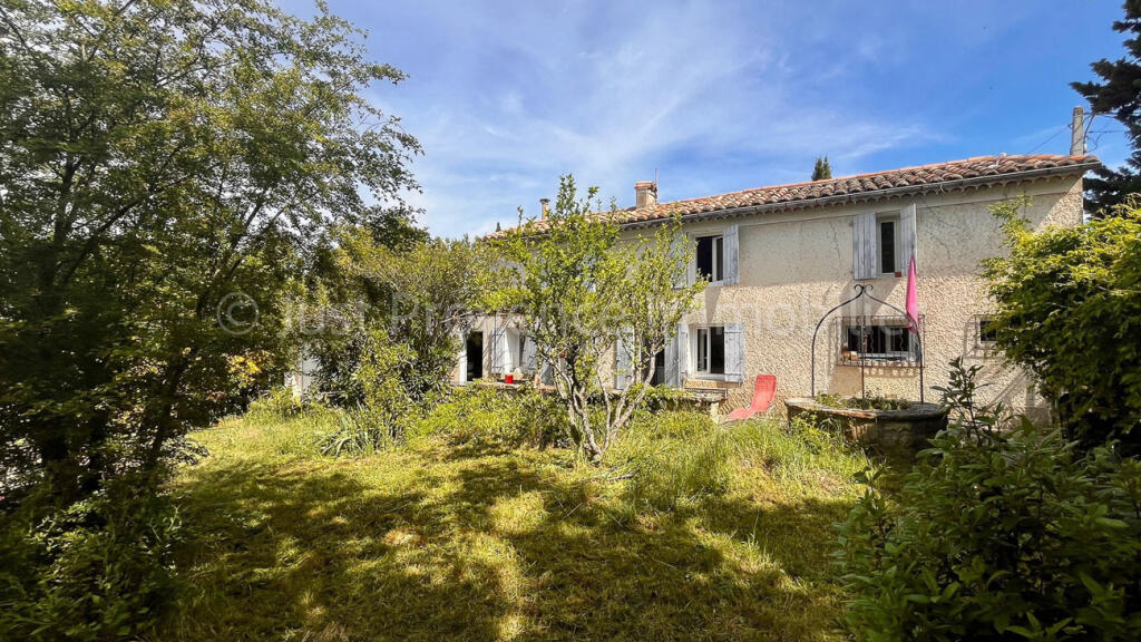 Main image of property: Provence-Alps-Cote d`Azur, Vaucluse, Caromb