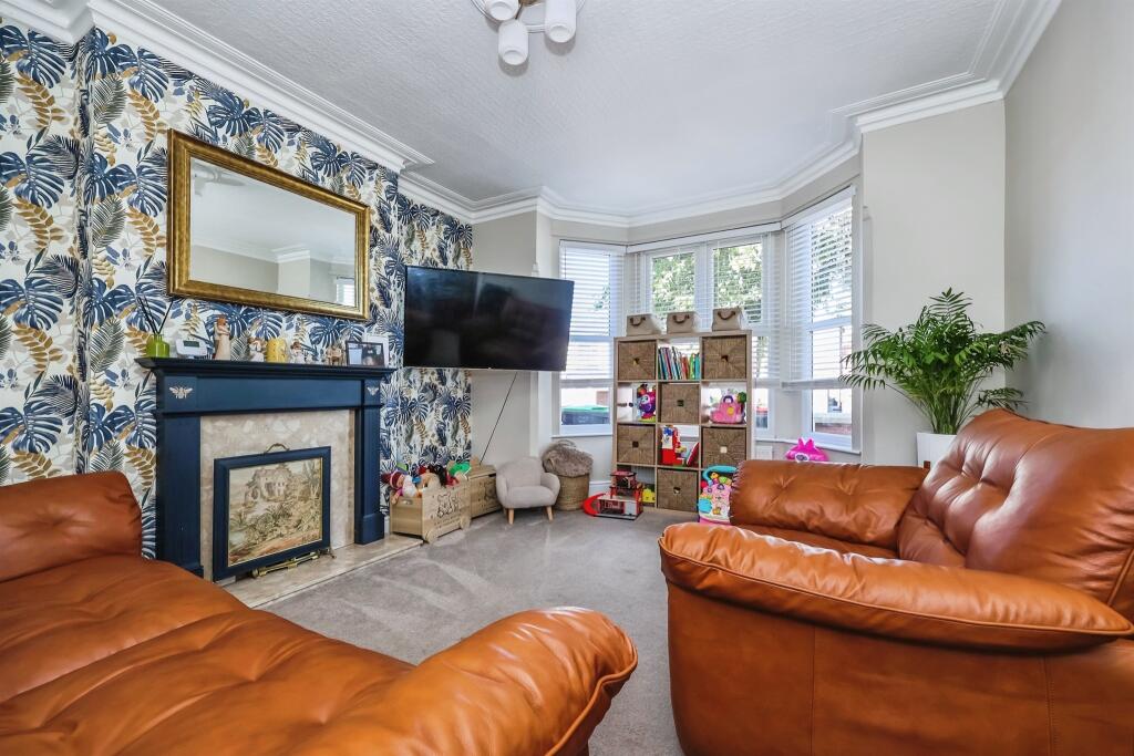 Diamond Avenue, Kirkby-In-Ashfield, Nottingham - View 2