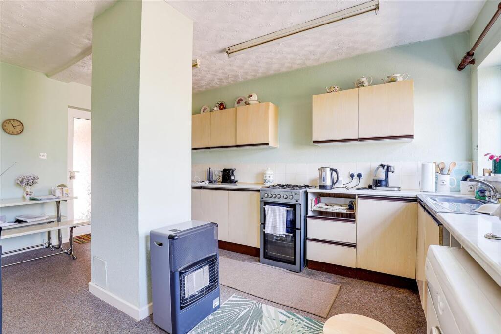 House in Nottingham, Woodthorpe - View 4