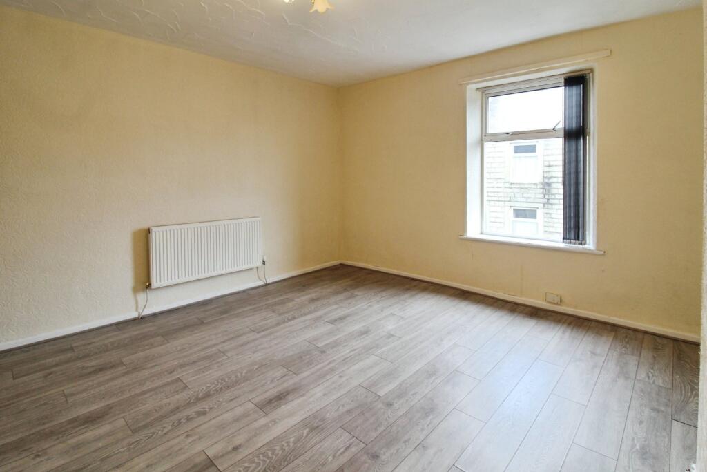 House in Pendle, Knotts, Colne - View 4