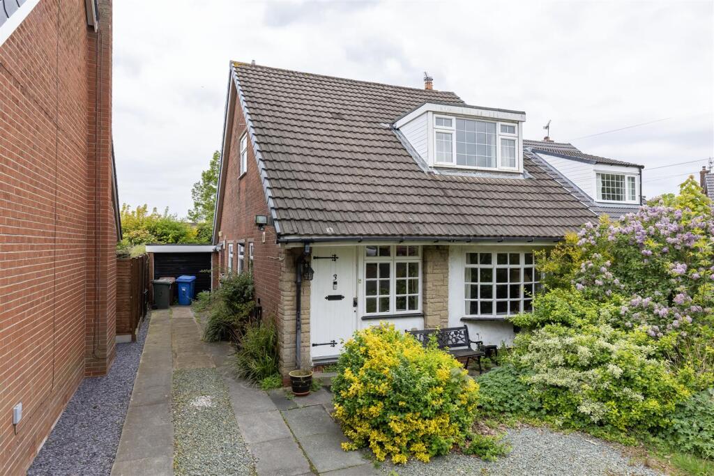 Main image of property: Stone House Green, Clayton-Le-Woods, Chorley
