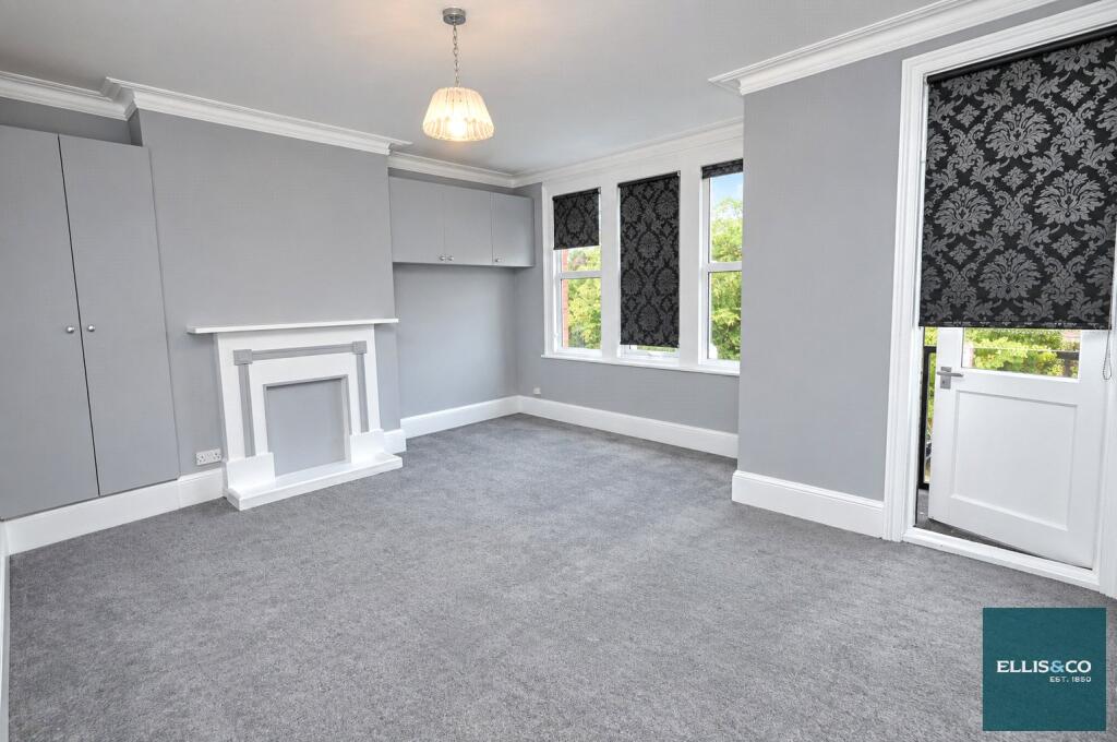 Apartment in London - View 2