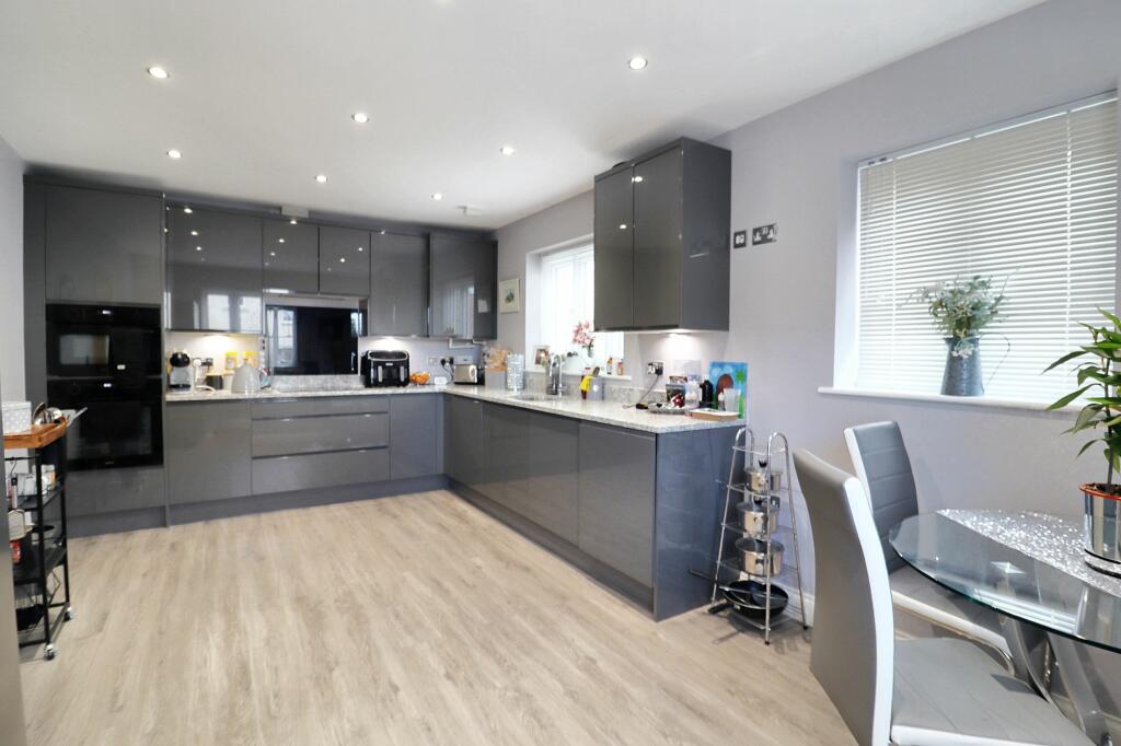 House in Bristol, Itchington - View 3