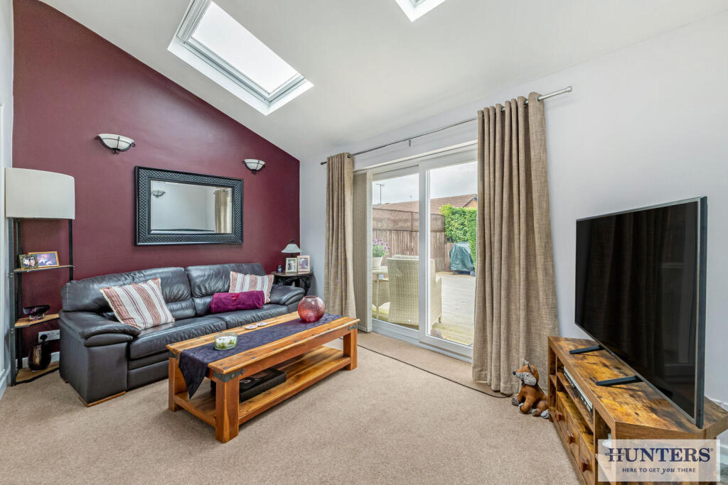 Silverdale Drive, Guiseley, Leeds photo 4